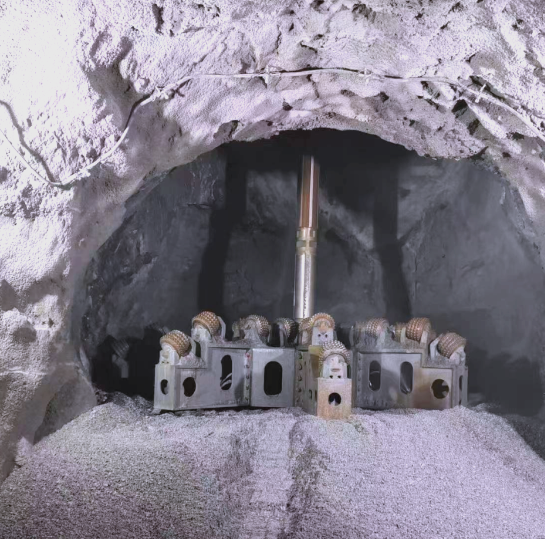 大直徑天井鉆機多個領域廣泛的應用 大直徑天井鉆機多個領域廣泛的應用