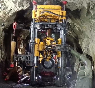 切割天井鉆機的優勢特點 切割天井鉆機的優勢特點