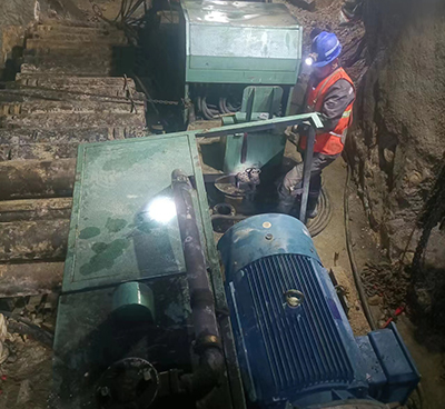 天井鉆機 天井鉆機